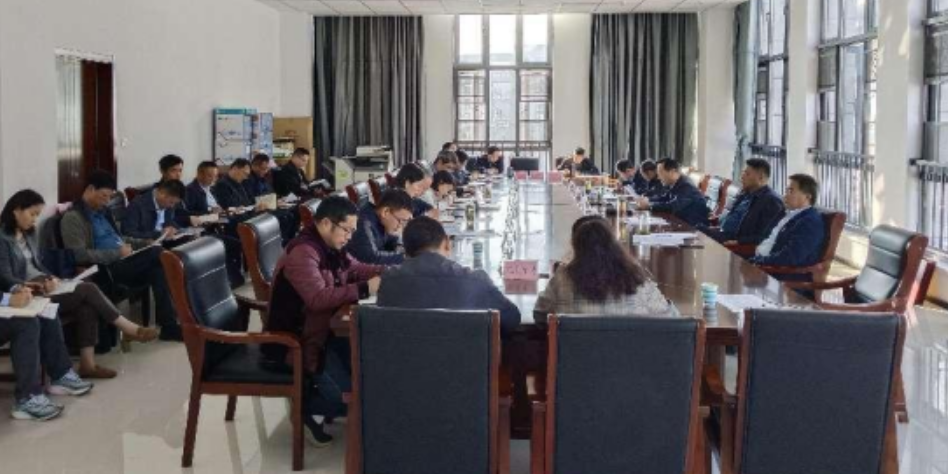 淮南市生态环境局召开党组扩大会议
传达学习习近平总书记考察安徽重要讲话精神